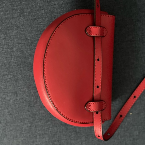 Banana Republic ConvertIble Red Belt Bag EUC - Picture 3 of 10